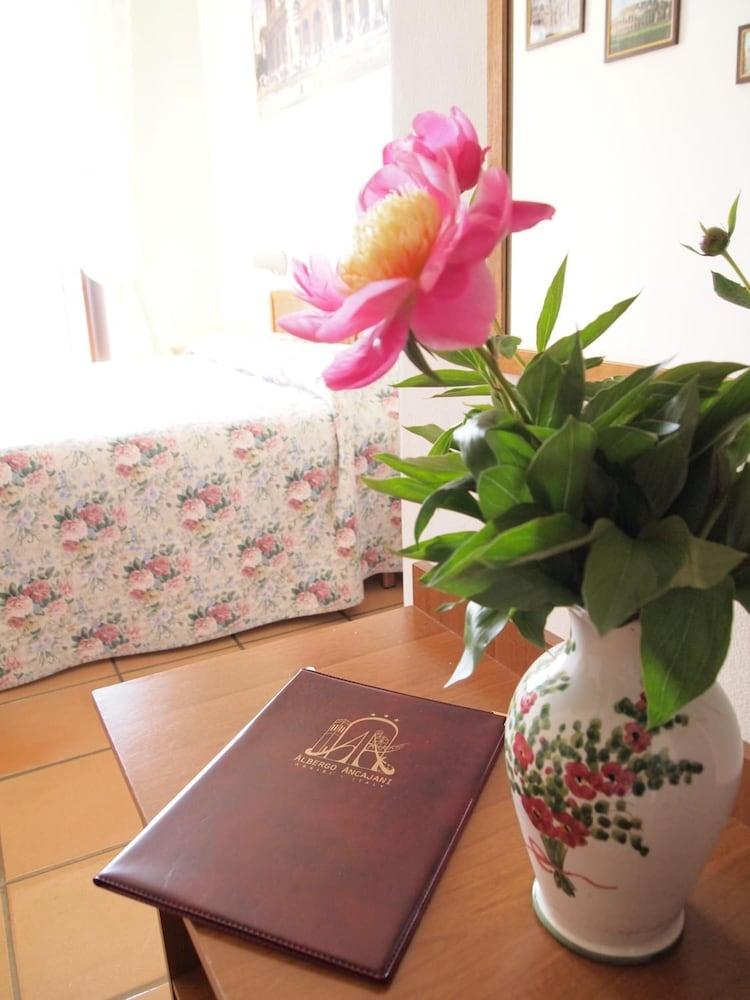 Albergo Ancajani อัสซิซี ภายนอก รูปภาพ