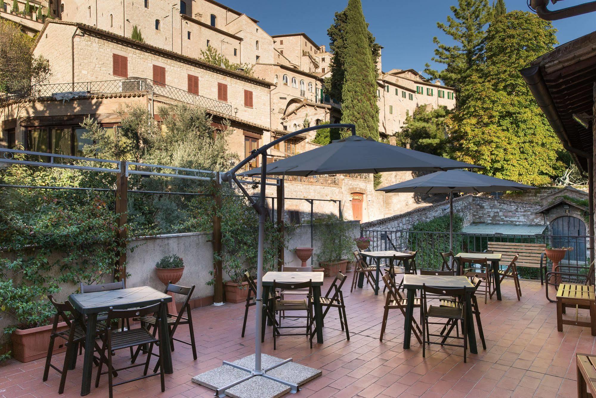 Albergo Ancajani อัสซิซี ภายนอก รูปภาพ