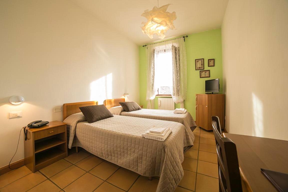 Albergo Ancajani อัสซิซี ภายนอก รูปภาพ